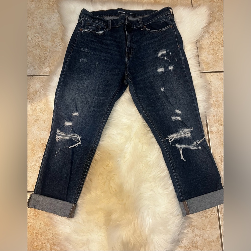 Old Navy Distressed Dark Blue Women's Jeans Boyfriend midrise size 8 never worn